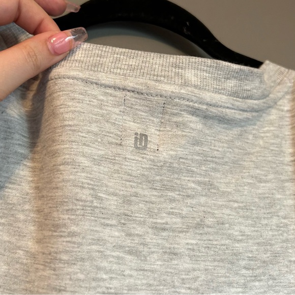 NWT Ideology Sz 4X Women’s Grey Criss-Cross Hem Crew Neck Light Long Sleeve Top! - Picture 10 of 10